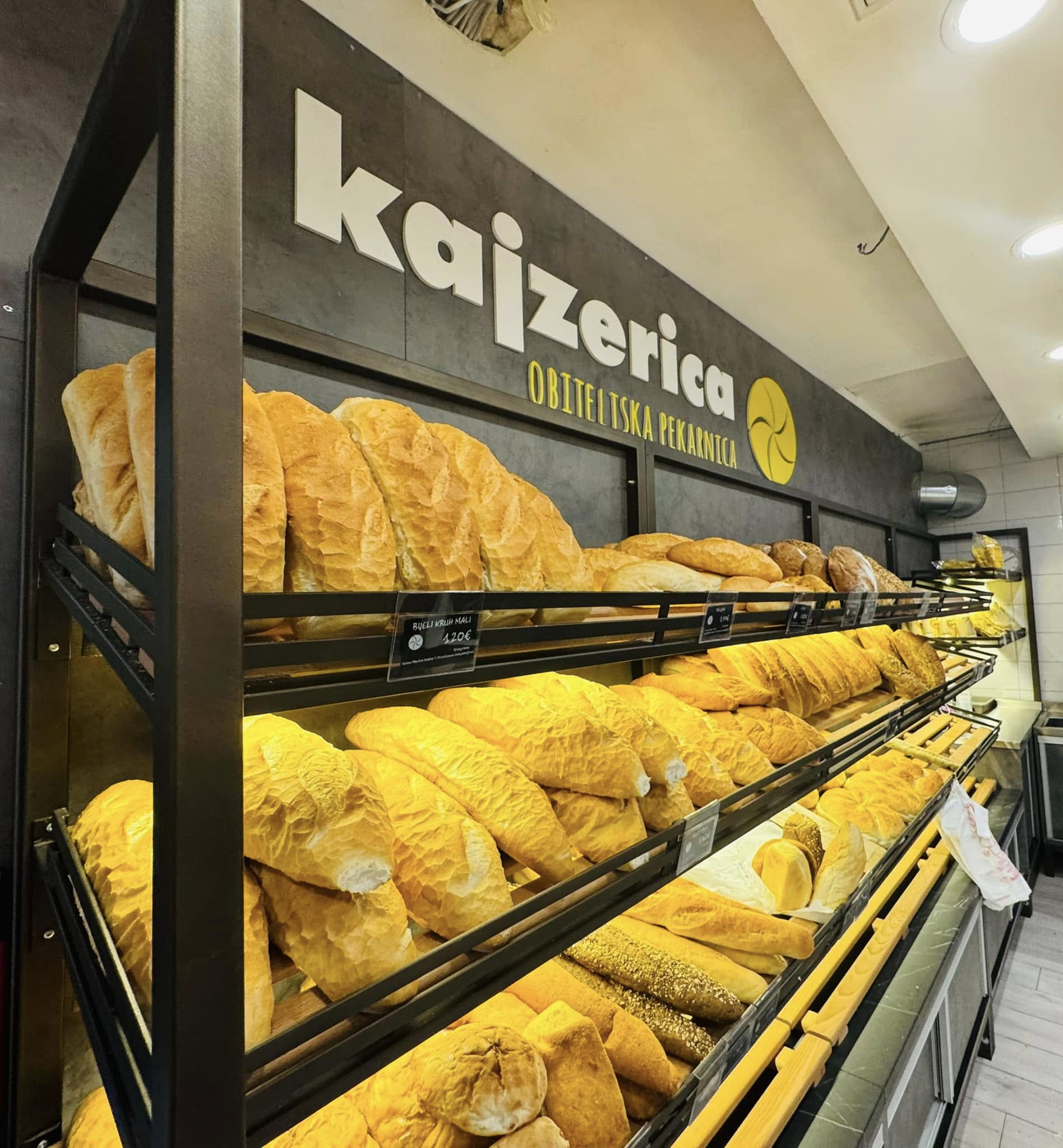 Pekarnica Kajzerica Rapska Crumb